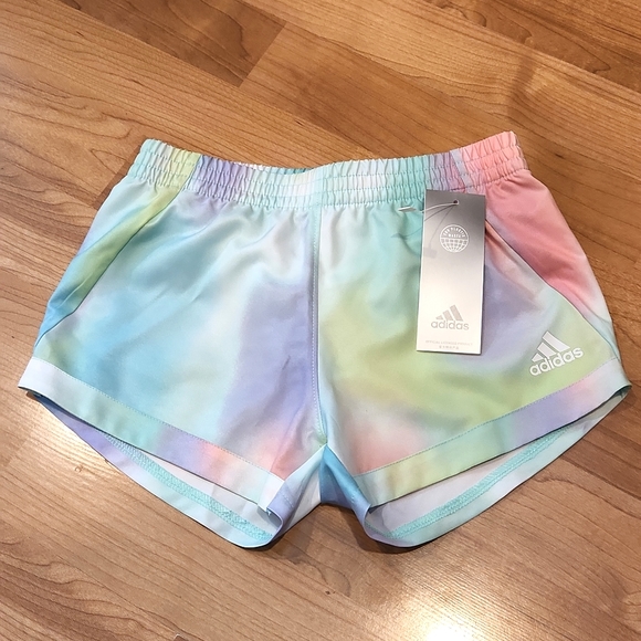 2 athletic shorts - Picture 2 of 7